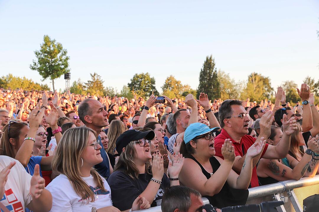 Sommertour unter dem Motto &bdquo;30 wunderbaren Jahren&ldquo;