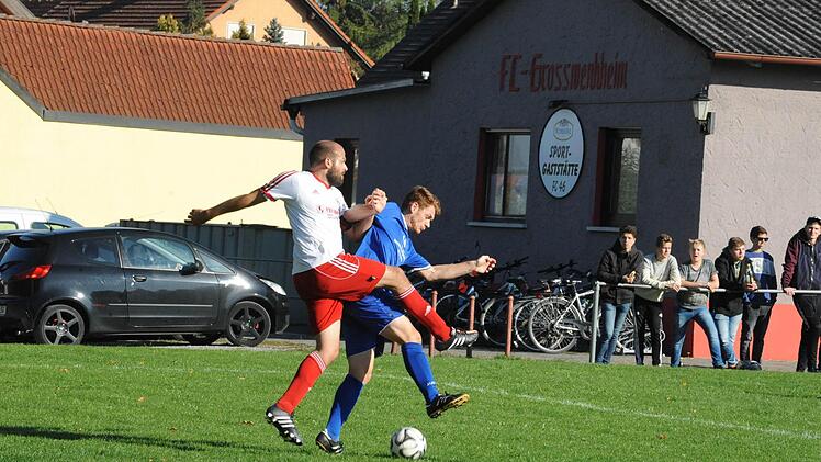 Blick auf das Spiel der Woche in Großwenkheim. Foto: Hopf