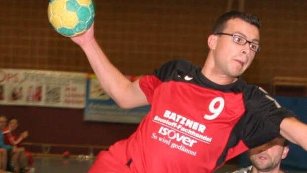 In blendender Verfassung befindet sich Sebastian Görtler, der vor allem mit erfolgreichen Gegenstößen auf Grund seiner Schnelligkeit für entscheidende Tore sorgt oder auf der Außenposition viel Druck auf die gegnerische Abwehr entwickelt.