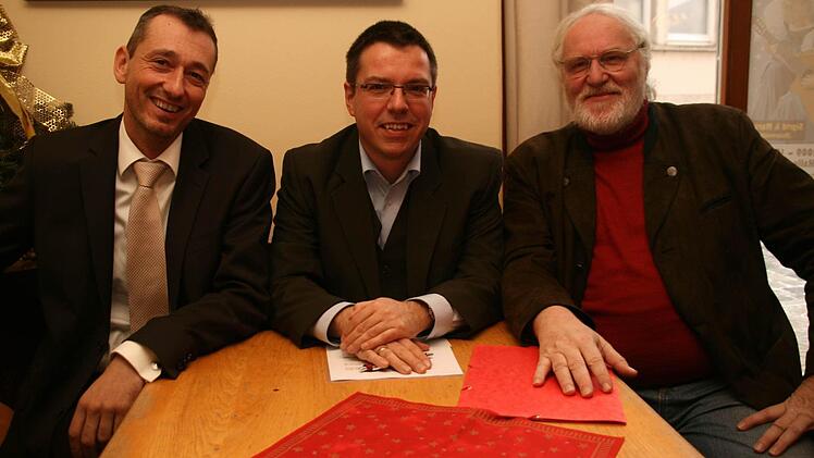 Im Kreistag bilden (von links) Michael Otte, Thomas Nagel und Veit Pöhlmann als Freie Demokraten schon ein Team. Jetzt wollen die beiden FDP-Politiker Pöhlmann als Thurnauer Bürgermeister-Kandidaten ins Rennen schicken.  Foto: Archiv