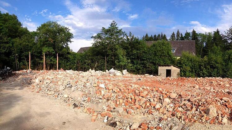 Abriss der ehemaligen Rhönkaserne. Foto: Sebastian Schmitt-Matthea