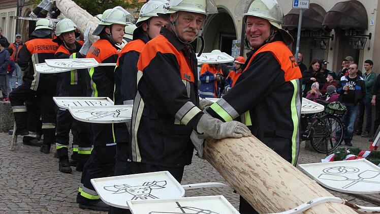 Bzw. er packte mit an.Foto: Ralf Kestel
