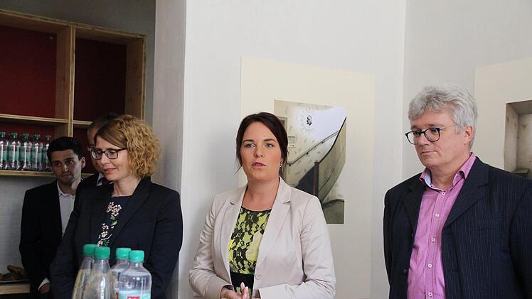 Von links: Professorin Susanne Aileen Funke, Stadtumbau-Manager Stephanie Pettrich und Torsten Zink. Foto: Saskia Nauer