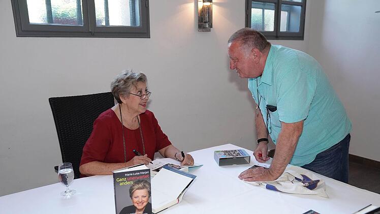 Werner Baier aus Forchheim ist ein großer Fan der "Lindenstraße".   Foto: Frank Türpitz