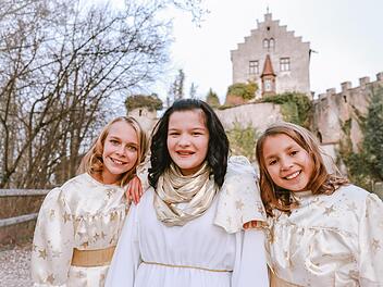 Das G&ouml;&szlig;weinsteiner "Christkind" mit seinen beiden Engeln PR