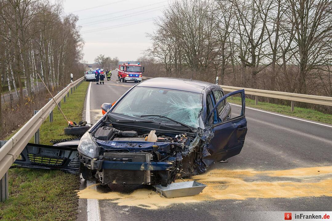 Vier Verletzte bei Frontalzusammenstoss