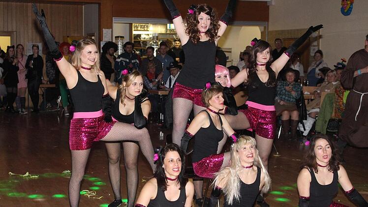 Alle Augen im  Saal zogen die Mädels von "Fit for Fun" auf sich.