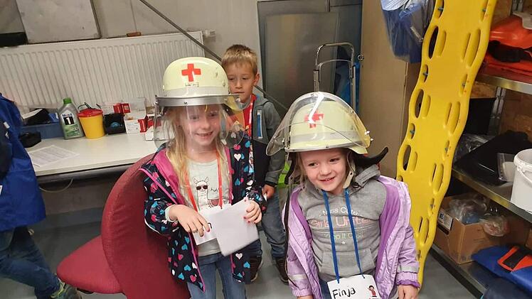 Selbst ausprobieren war in der Rettungswache Hammelburg angesagt.Thomas Schmid