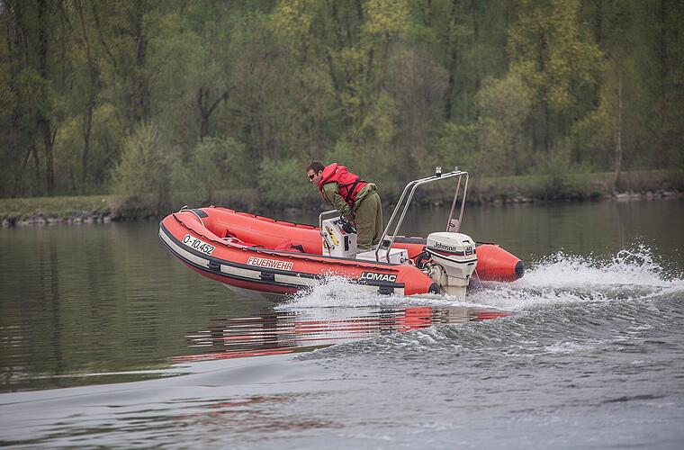 Coburg: Mann treibt in Fluss und schreit um Hilfe - 33-Jähriger abgedriftet