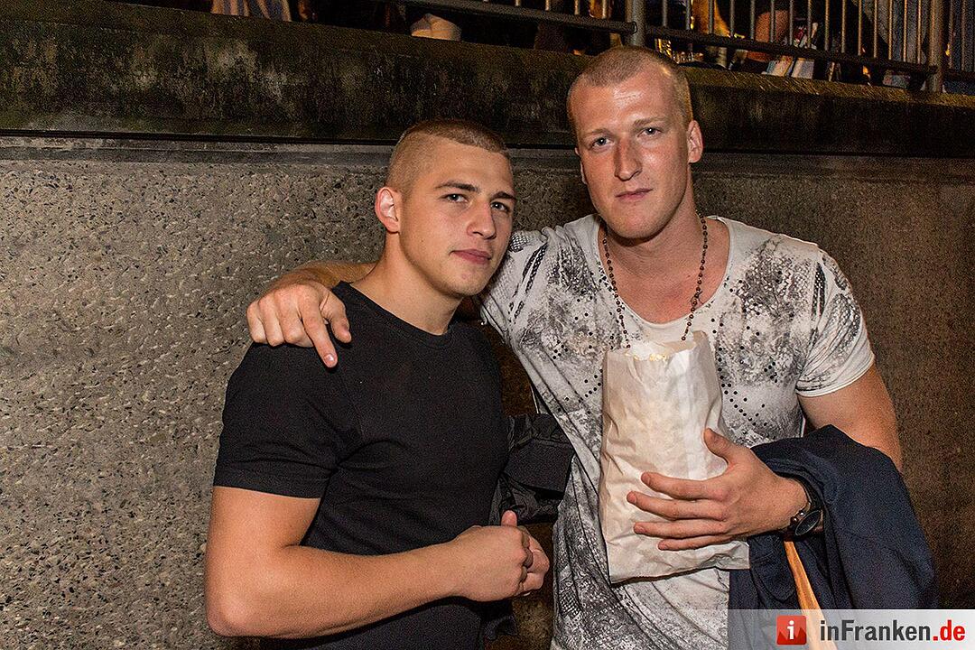 Sandkerwa: Partyfotos