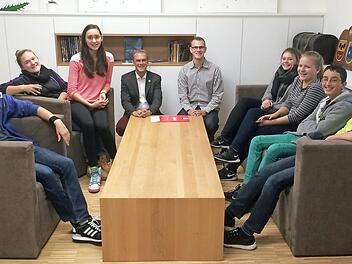 Auch die rund 7700 Einwohner starke Gemeinde Strullendorf im Landkreis Bamberg hat ein Jugendparlament. Unser Foto stammt aus dem Jahr 2015. Dort sind die Mitglieder zwischen 12 und 18 Jahren jung. Und es gibt eine Online-Wahl.  Foto: FT-Archiv