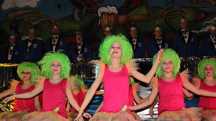 Ein besonderer Augenschmaus: Die Little Stars überzeugten als Glücksfeen.