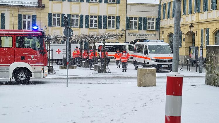 Bahnhof in Ansbach gesperrt: Vage Bombendorhung löst Großeinsatz aus