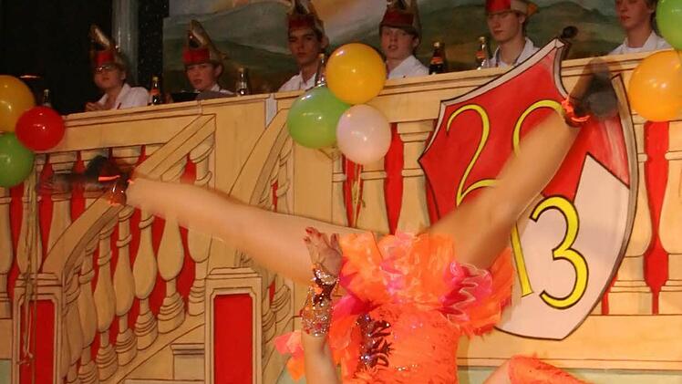 Funkenmariechen Sabrina Schäfer (amtierende bayerische Meisterin im Solotanz)