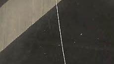 Unser Archivbild aus den 1920er Jahren zeigt einen Bergmann, wie er vor Schichtbeginn die Glocke am Schachthaus betätigt. Repro: gf