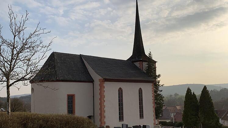 Noch 2019 sollen die Friedhofsgebühren neu kalkuliert werden.  Foto: Annett Lüdeke