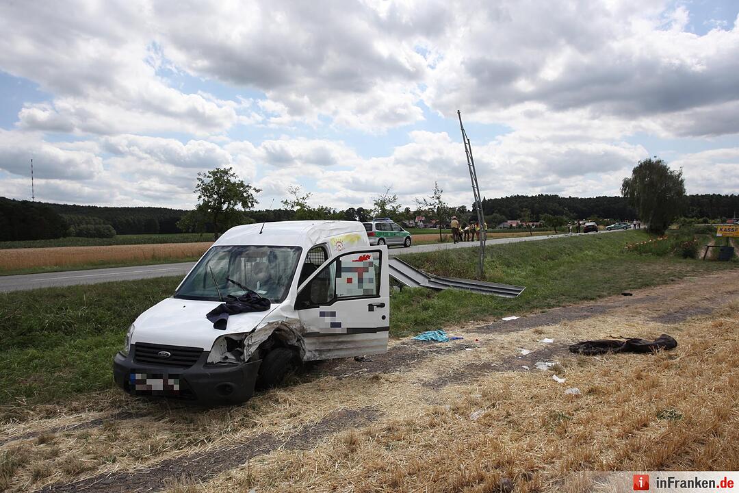 Frontal-Crash auf der B466 bei Kammerstein