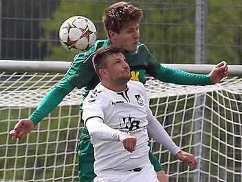 F&uuml;r Manuel M&uuml;ller (hinten) und die DJK Bamberg steht am Samstag (14 Uhr) das Bayernliga-Finale in Ammerthal an. sportpress
