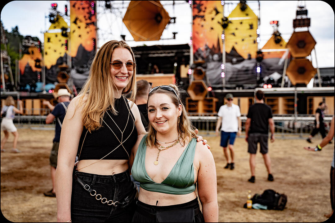 Love, Fire & Electronic Beats!