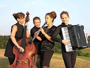 Das Ensemble Sher on a Shier gastiert am 2. April in Coburg. Foto: PR