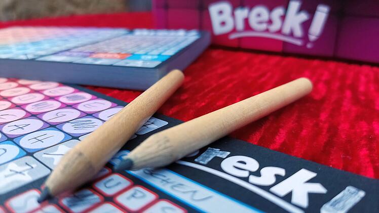 Spiel-Test "Bresk": innovatives Kreuzworträtsel-Würfeln
