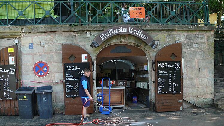 Auch vor den Kellern muss es sauber sein.