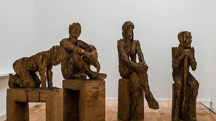 Andreas Kuhnlein: "Stationen des Lebens" (vierteilig, Ulme, Eiche, 2011).Foto: Jochen Berger