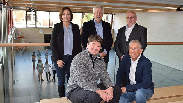 Birgit V&ouml;lker, Bernd Lohnei&szlig;, Christian Balogi (hinten v. l.), Wolfgang Cay&eacute; und  Michael Ulbrich (vorne v. l.) haben den Infotag organisiert.   Sabrina Ruhmann