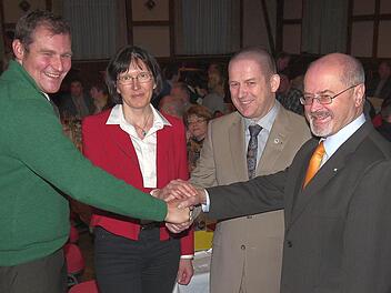 Sie wollen den nächsten Coburger Landrat und die stärkste Fraktion im Kreistag stellen (von links) Martin Mittag, Christine Heider, Rainer Mattern und Jürgen W. Heike. Foto: Berthold Köhler