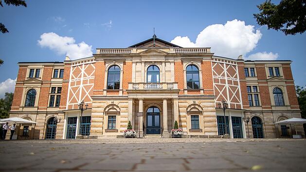 Bayreuth: Generalproben f&uuml;r Festspiele starten - was f&uuml;r Sperrungen, Halteverbote und Co. gilt