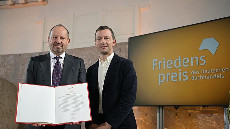 &Uuml;bergabe Friedenspreis des Deutschen Buchhandels