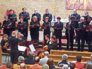 "Chorioso Hausen", hier bei einem früheren Konzert, hat sich entschlossen, englische Musik zu präsentieren - very british.  Foto: privat