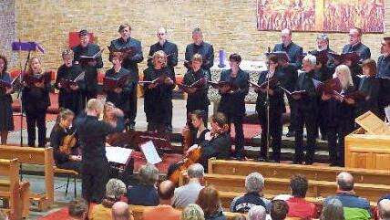 "Chorioso Hausen", hier bei einem früheren Konzert, hat sich entschlossen, englische Musik zu präsentieren - very british.  Foto: privat