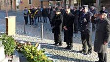Ehrendes Gedenken in der Marktstraße. Foto: Klaus-Peter Wulf