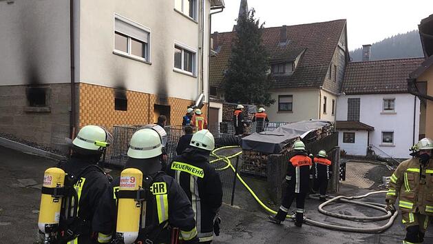Die eingesetzten Feuerwehrleute hatten das Feuer glücklicherweise schnell unter Kontrolle. Susanne Deuerling