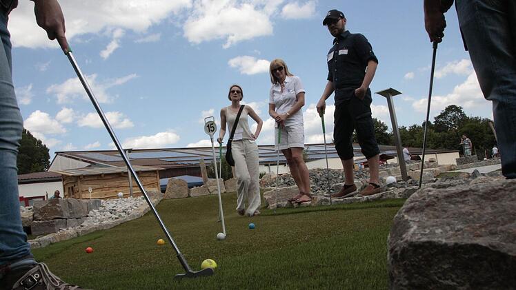 Dran ist immer der, der am weitesten vom Ziel weg ist.  Foto: Josef Hofbauer