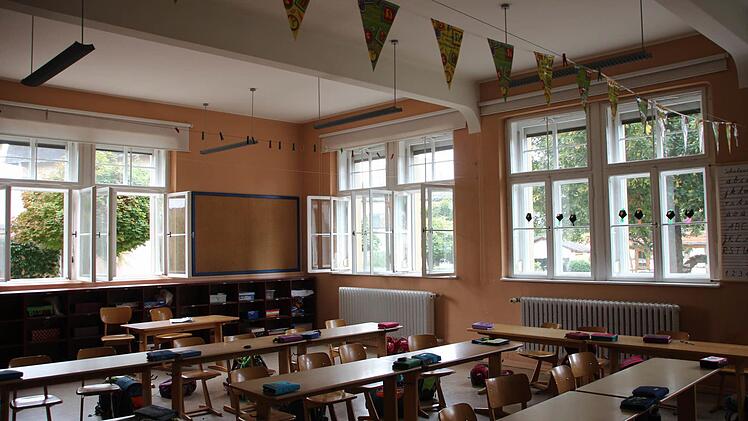 Heimelig wirken die Garitzer Klassenzimmer. Doch die Energieeffizienz der Fenster ist schlecht.  Fotos: Heike Beudert/Jule Albert