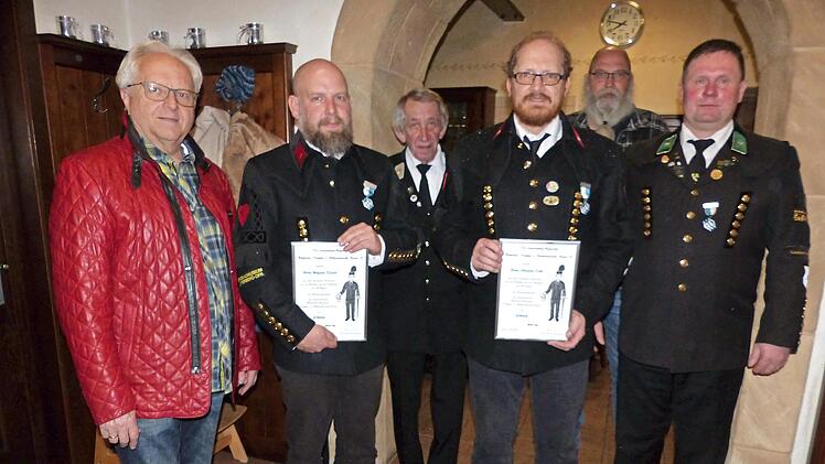 Unser Bild zeigt (von links) Ersten Bürgermeister Harald Michel, Wolfram Kliesch, Reinhard Hertel, Christian Kühl, Andreas Görtz und Heiko Eisenbeiss.