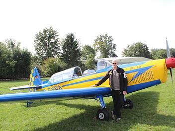 Karl-Heinz Ideler hat sein Flugzeug auf den Namen "Sir Toby" getauft. Fotos: fra-pres