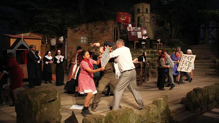 Szene aus Don Camillo und seine Herde. Foto: Jürgen Gärtner