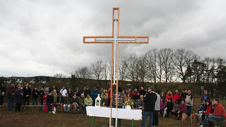 Andacht unterm Kreuz