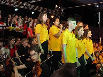 Ihre Soli sangen die Schüler sicher und kraftvoll. Foto: Evi Seeger
