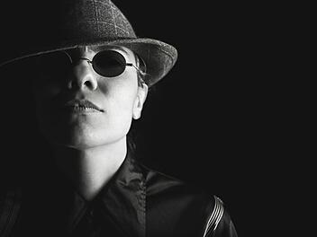 Drei mal Drei: In drei Stunden klaute ein Dieb dreimal und durfte der Polizei drei Besuche abstatten. Symbolbild: pixabay.com