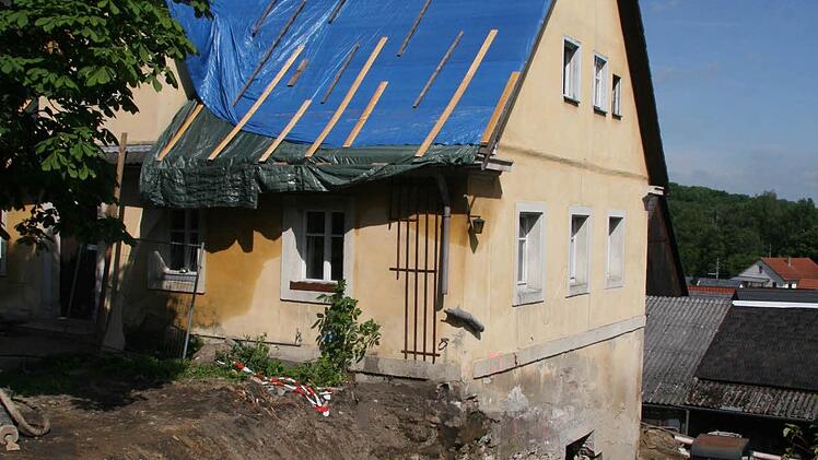 Die Bauarbeiten für das neue Gemeindehaus sind schon voll im Gange. Fotos: Sonja Adam