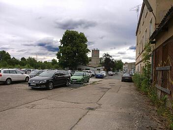 Edeka will das Gelände des früheren Betonwerkes Brockardt verwerten. Entstehen sollen dort Wohnungen, auch für Studenten und Senioren. Foto: Christoph Winter