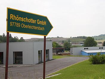 Die Firma "Rhönschotter" betreibt einen Steinbruch im Gewerbegebiet Buchrasen. Foto: Ulrike Müller