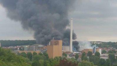 Eine riesige Rauchwolke stand über Ochsenfurt. Foto: News5/Hoefig