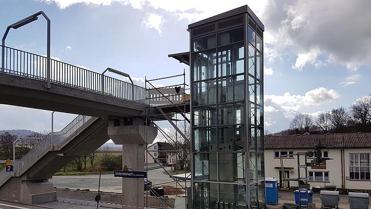 In Untersteinach setzt die Bahn auf die Barrierefreiheit. Aufzüge werden installiert.