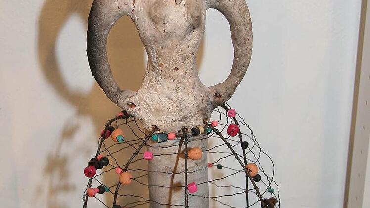 Die Erinnerung an archaische Formen weckt Claus Tittmann mit seinen Werken.