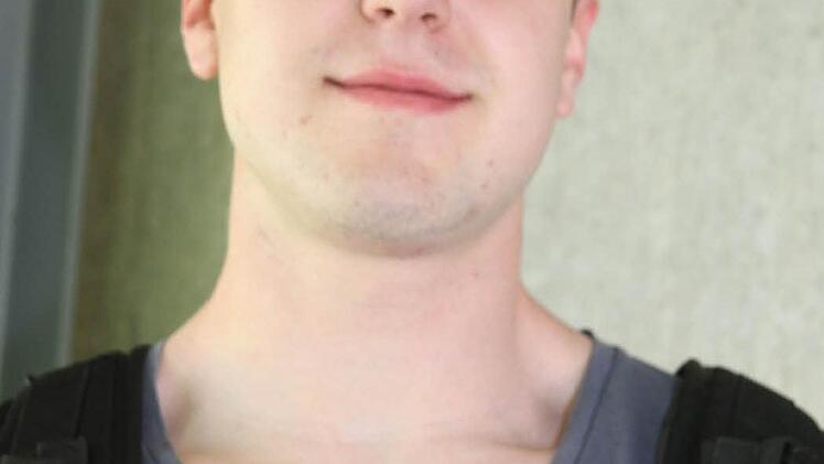 "In Deutsch bin ich eher so mittelmäßig, mein bestes Fach ist Sport", sagt Mark Simon (10), aber er ist trotzdem guter Dinge und bemüht sich auch bei den künftigen Prüfungen.